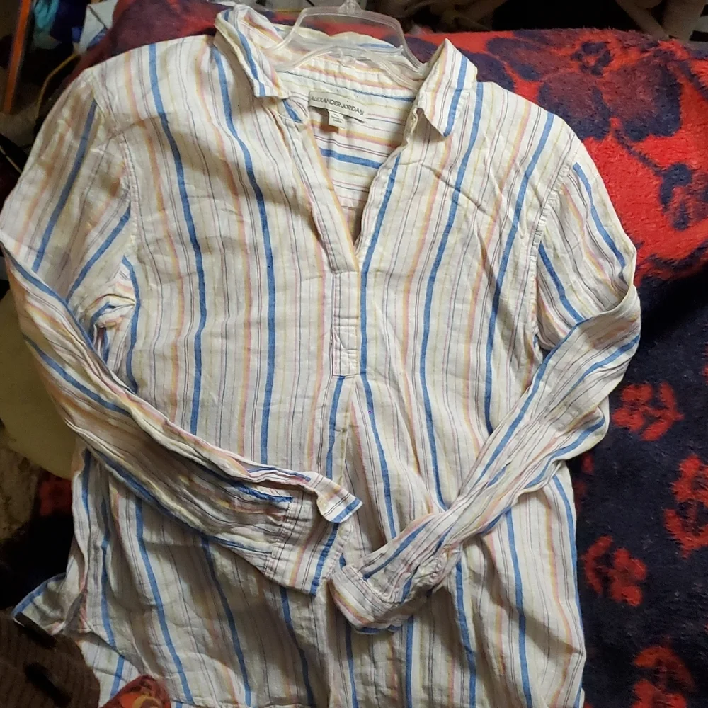 🌷🌷LINEN TOP - Picture 6 of 6
